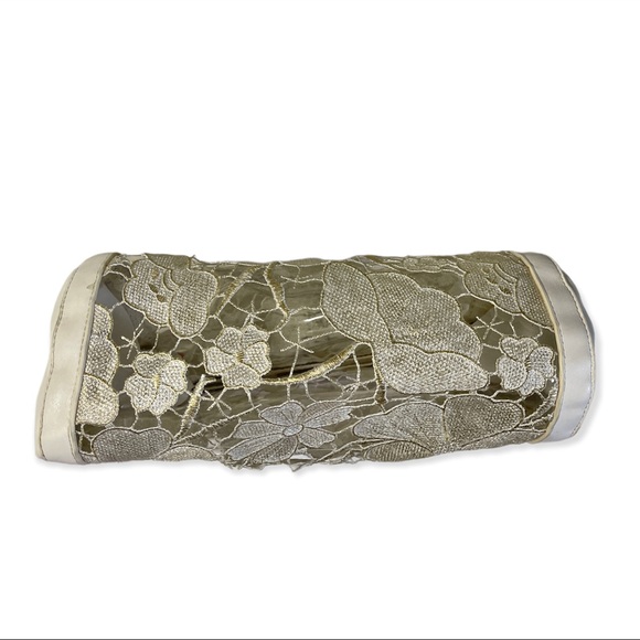 Floral Lace Clear Crossbody Bag - Picture 4 of 13